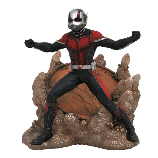 Antman Collectible Statue- Antman and The Wasp
